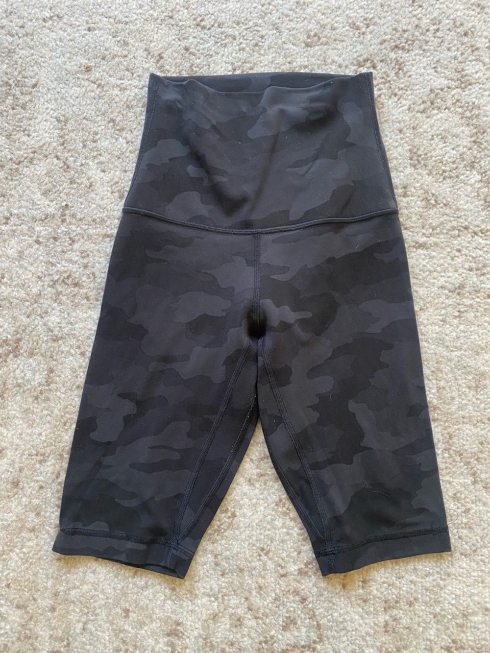 Lululemon Wunder Train High-Rise Short